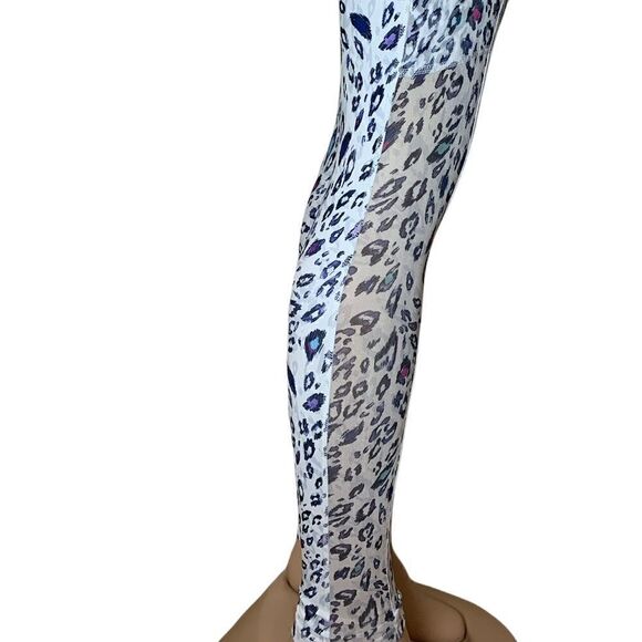 Fablectics power hold leggings. - Picture 4 of 7